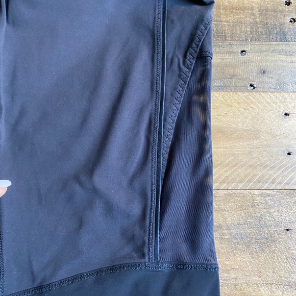 Lululemon mesh crops - 6 - Picture 10 of 10